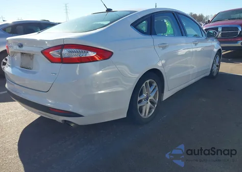 2015 Ford Fusion Se z USA, uszkodzony, nr VIN 1FA6P0H75F5114729